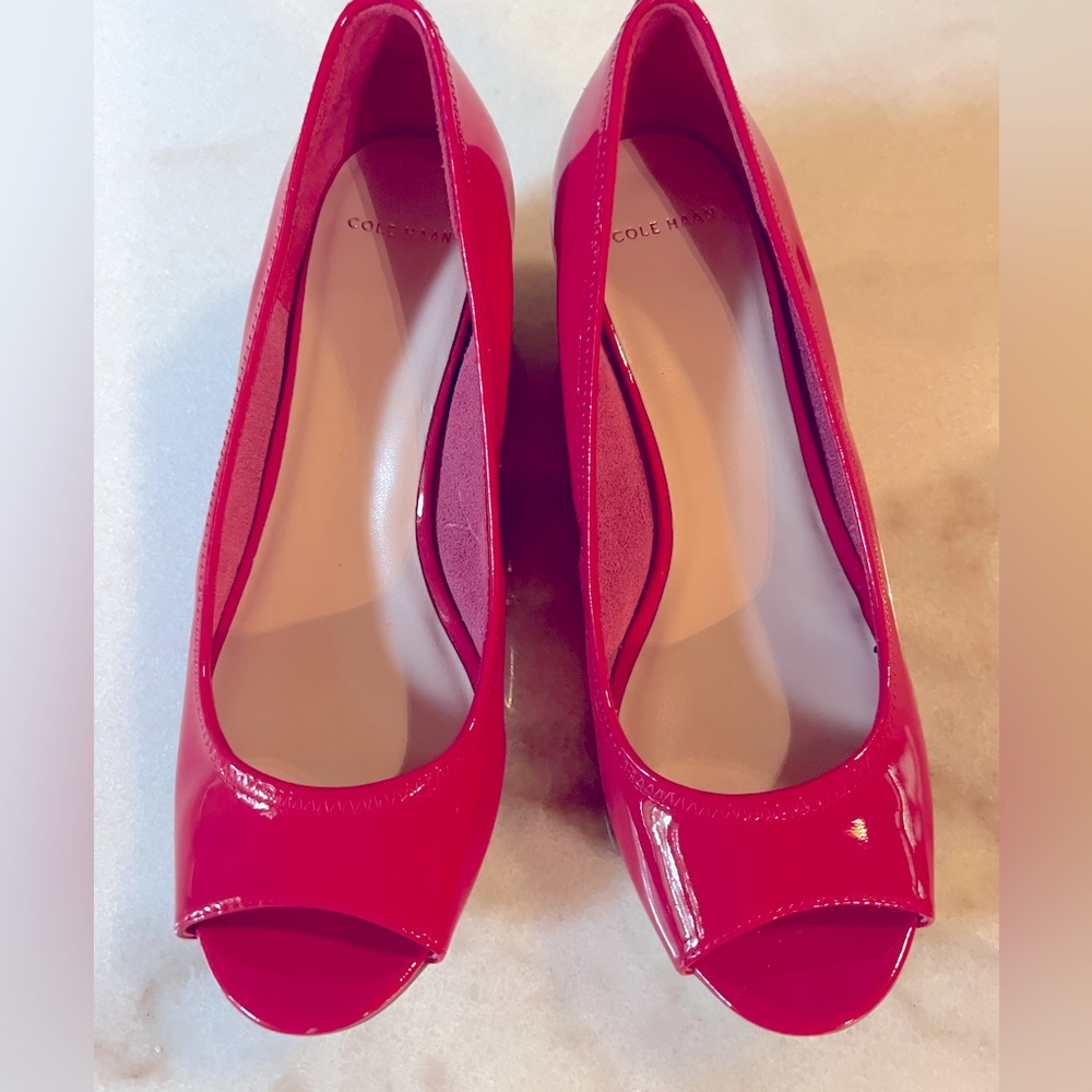 New Cole Haan Hot Pink Patent Leather Peeptoe 1 inch Wedges 7.5